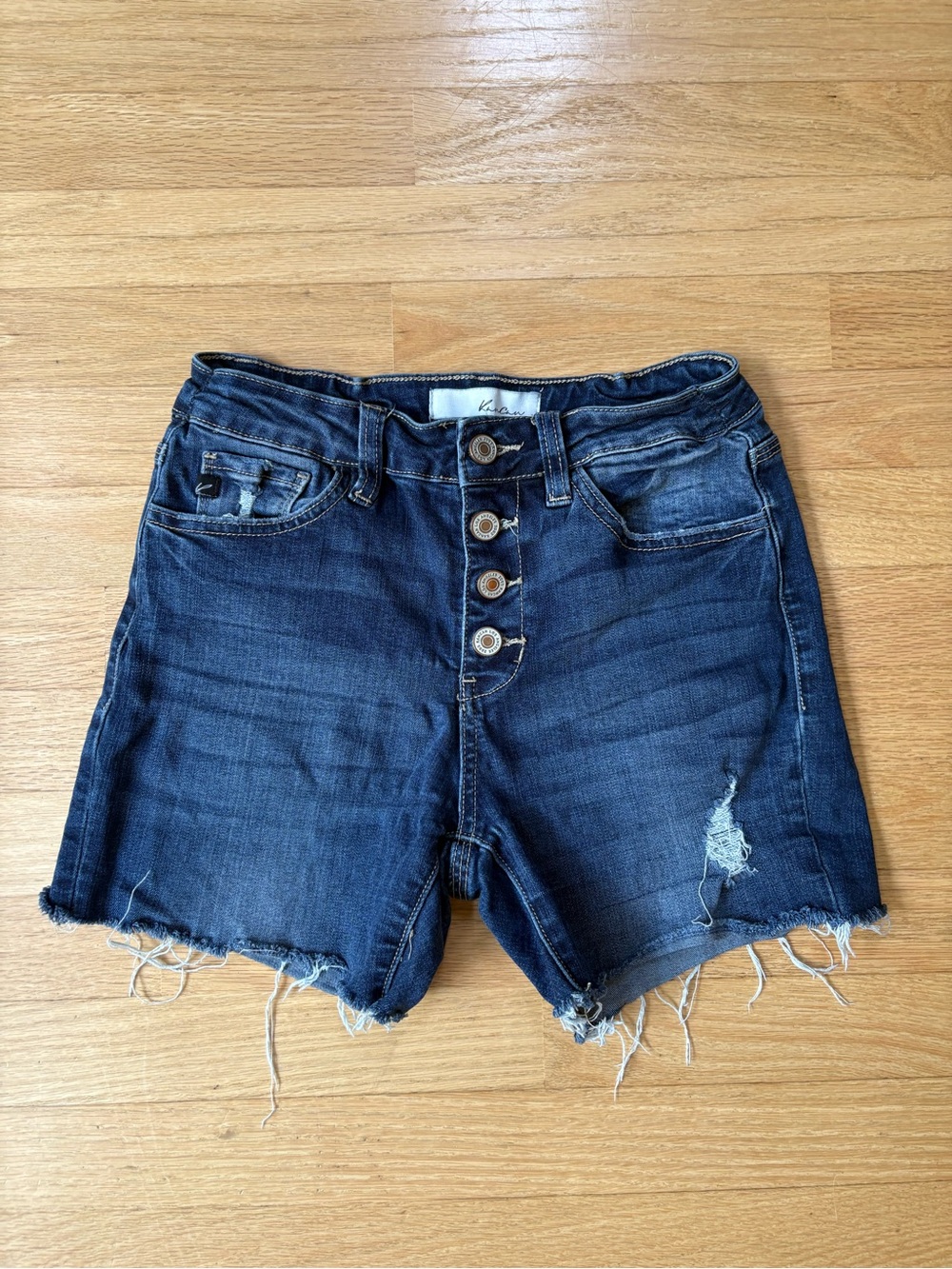 KanCan Distressed Button-Fly Jean Shorts Size 27 in Excellent Condition